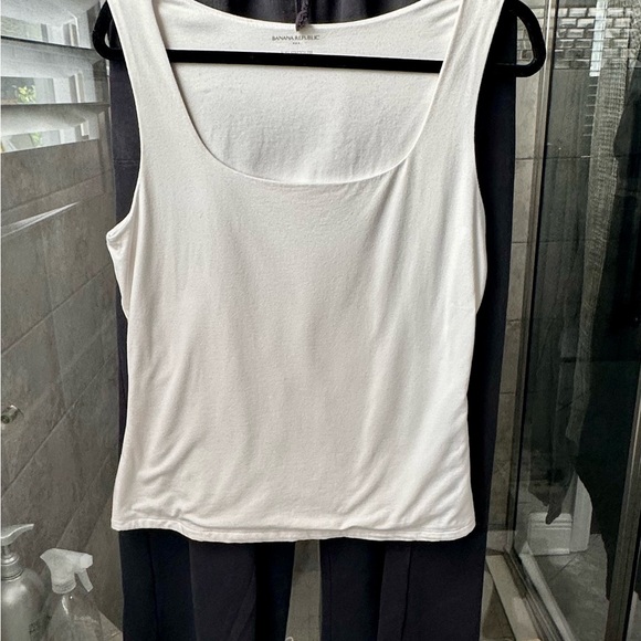 Banana Republic Soft Stretch Square-Neck Top Sleeveless M - Picture 2 of 3